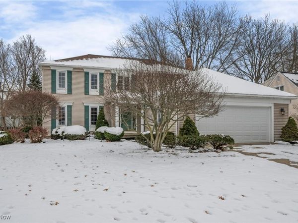 3733 River Lane, Rocky River, OH 44116