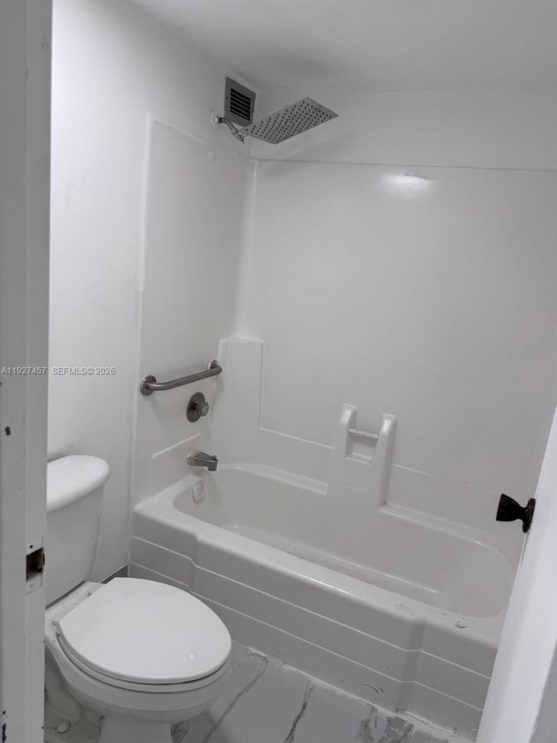 1402 NW 80th Ave, Unit 107, Margate, FL 33063 Photo