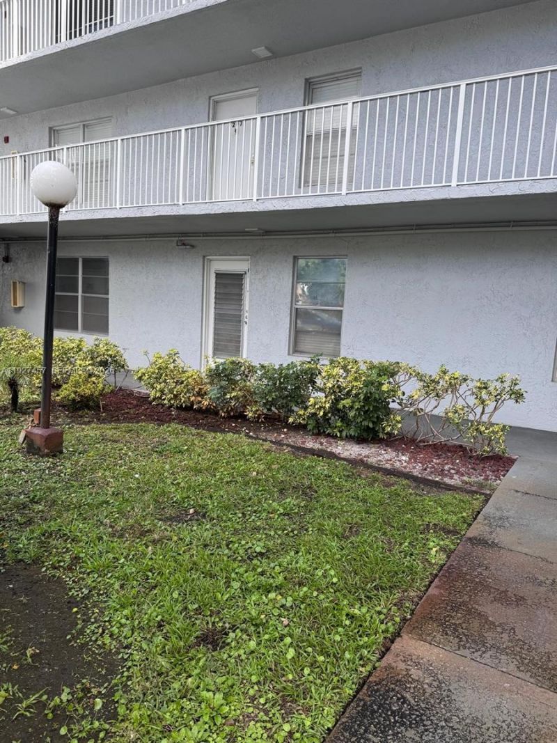 1402 NW 80th Ave, Unit 107, Margate, FL 33063 Photo