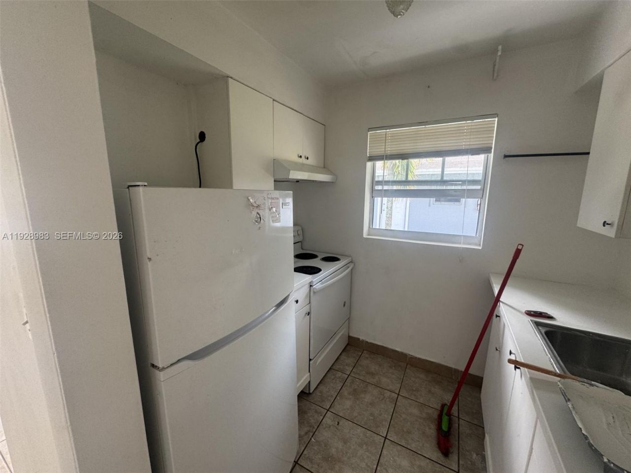 923 SE 2nd Ave, Unit 1-6, Hallandale Beach, FL 33009 Photo