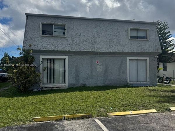 1410 SW 44th Ave, Unit 1-5, Fort Lauderdale, FL 33317