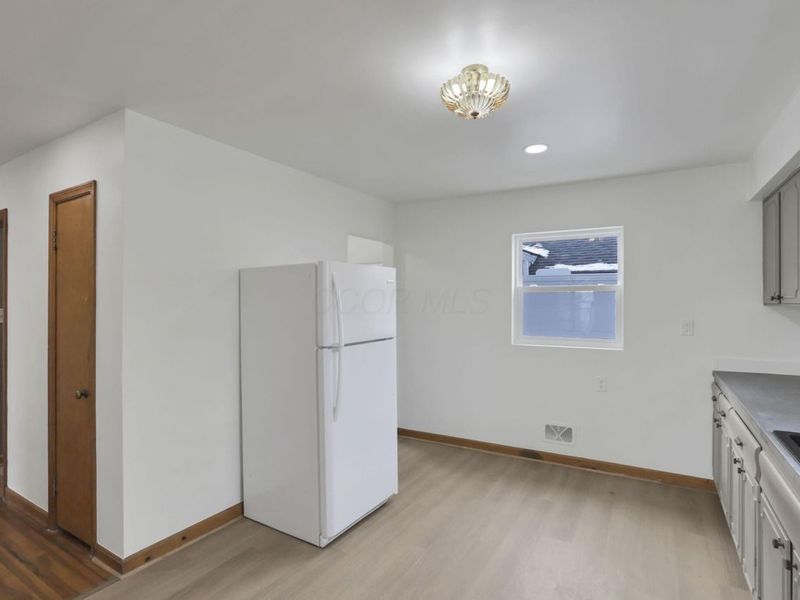 405 Watt Street, Circleville, OH 43113 Photo 9