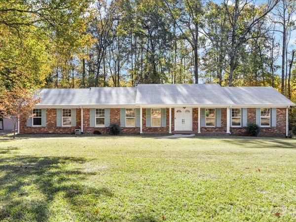 1840 Stoneyridge Drive, Charlotte, NC 28214