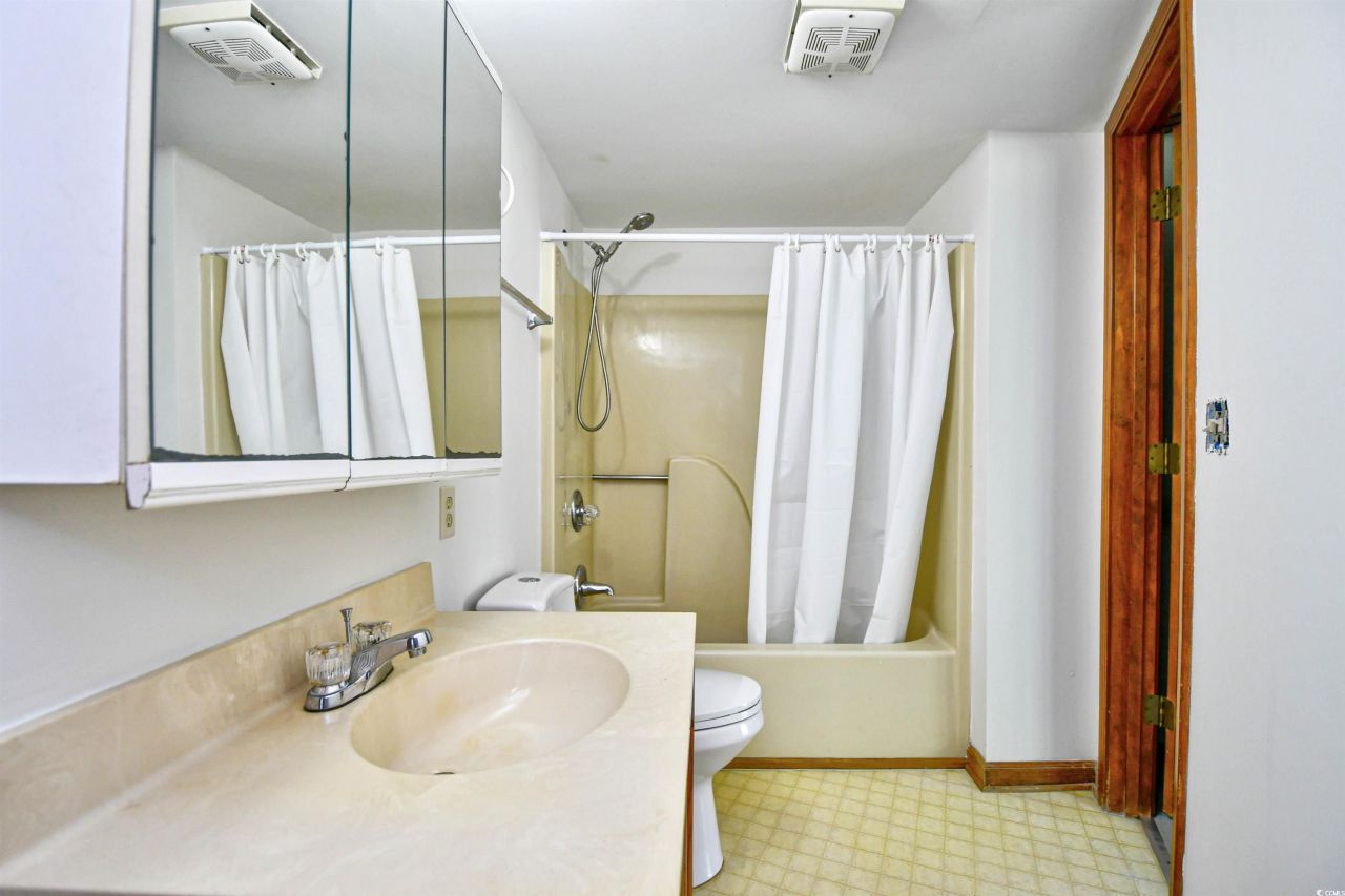 742 Tall Oaks Ct. Photo 15