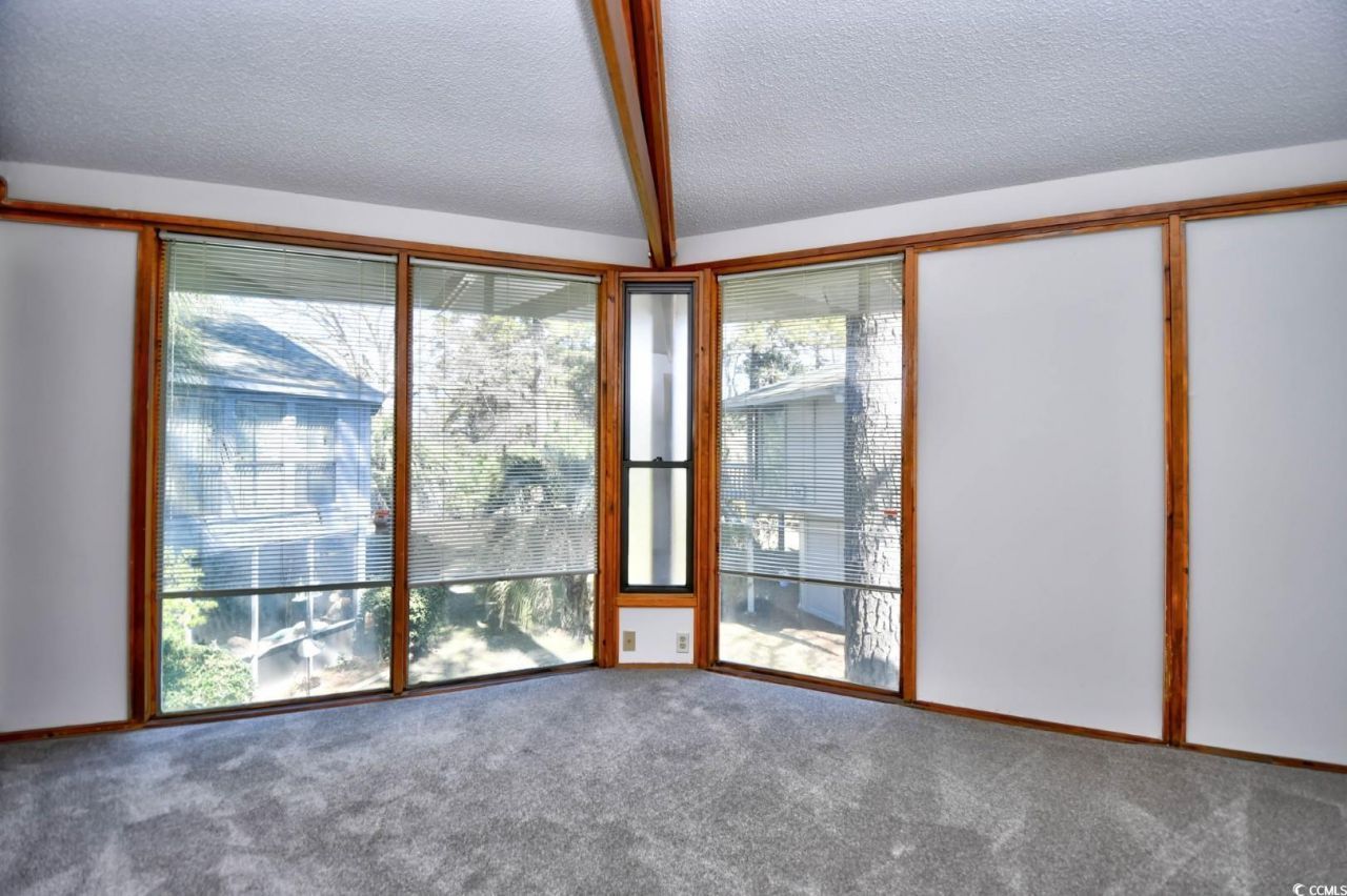 742 Tall Oaks Ct. Photo 9