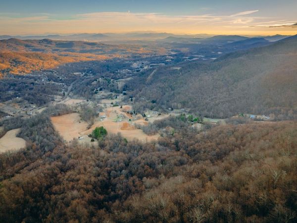 0 Airpoint RD , Roanoke, VA 24018