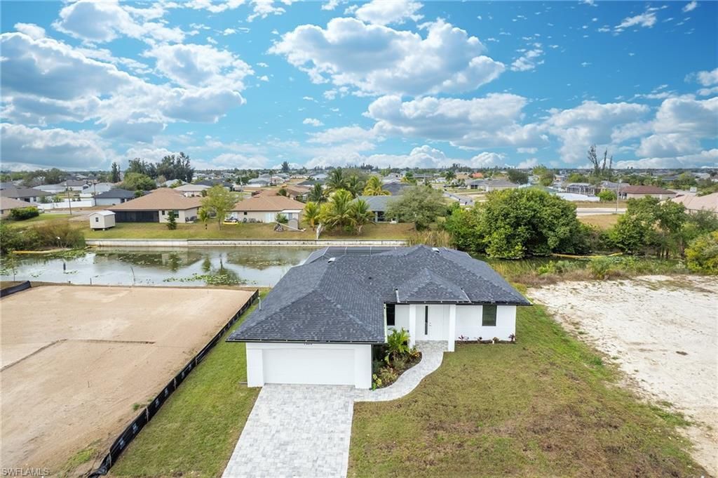 1826 NE 10th Pl, Cape Coral, FL 33909 Photo