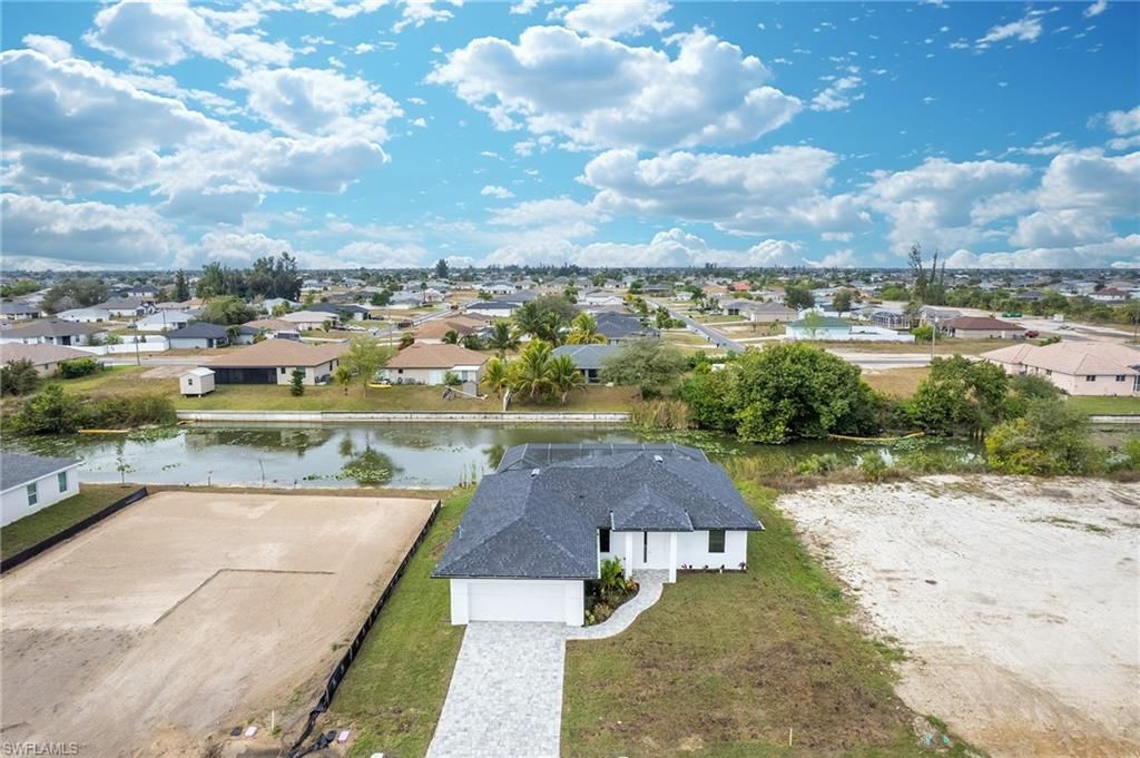 1826 NE 10th Pl, Cape Coral, FL 33909 Photo