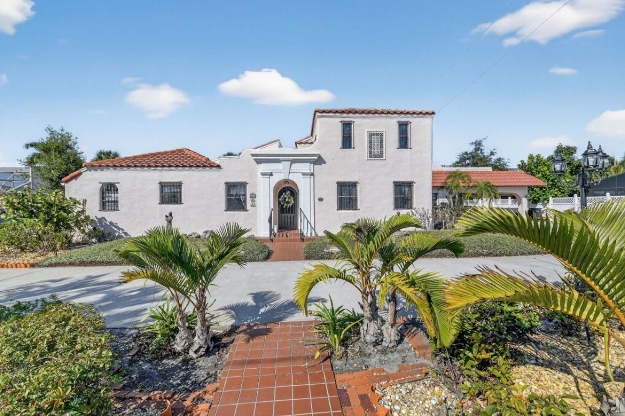 328 Sorrento Street, Venice, FL 34285 Main Photo