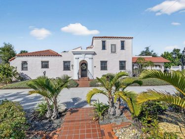 328 SORRENTO STREET, VENICE, FL 34285