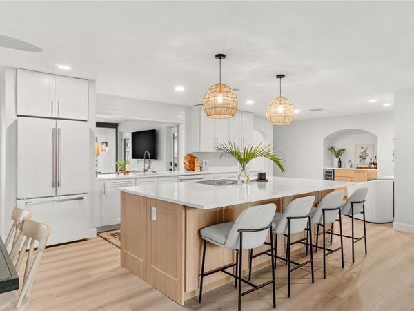 2000 KANSAS AVENUE NE, ST PETERSBURG, FL 33703