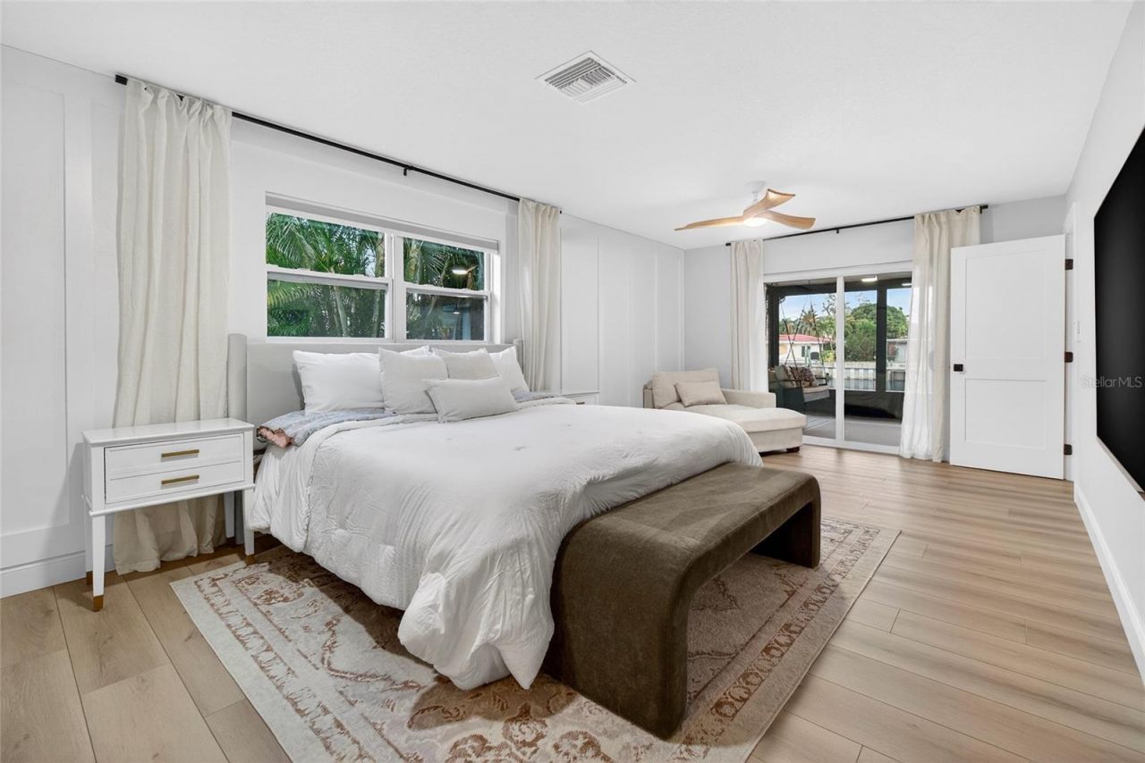 2000 Kansas Avenue Ne, Saint Petersburg, FL 33703 Photo