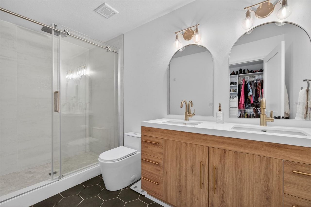 2000 Kansas Avenue Ne, Saint Petersburg, FL 33703 Photo