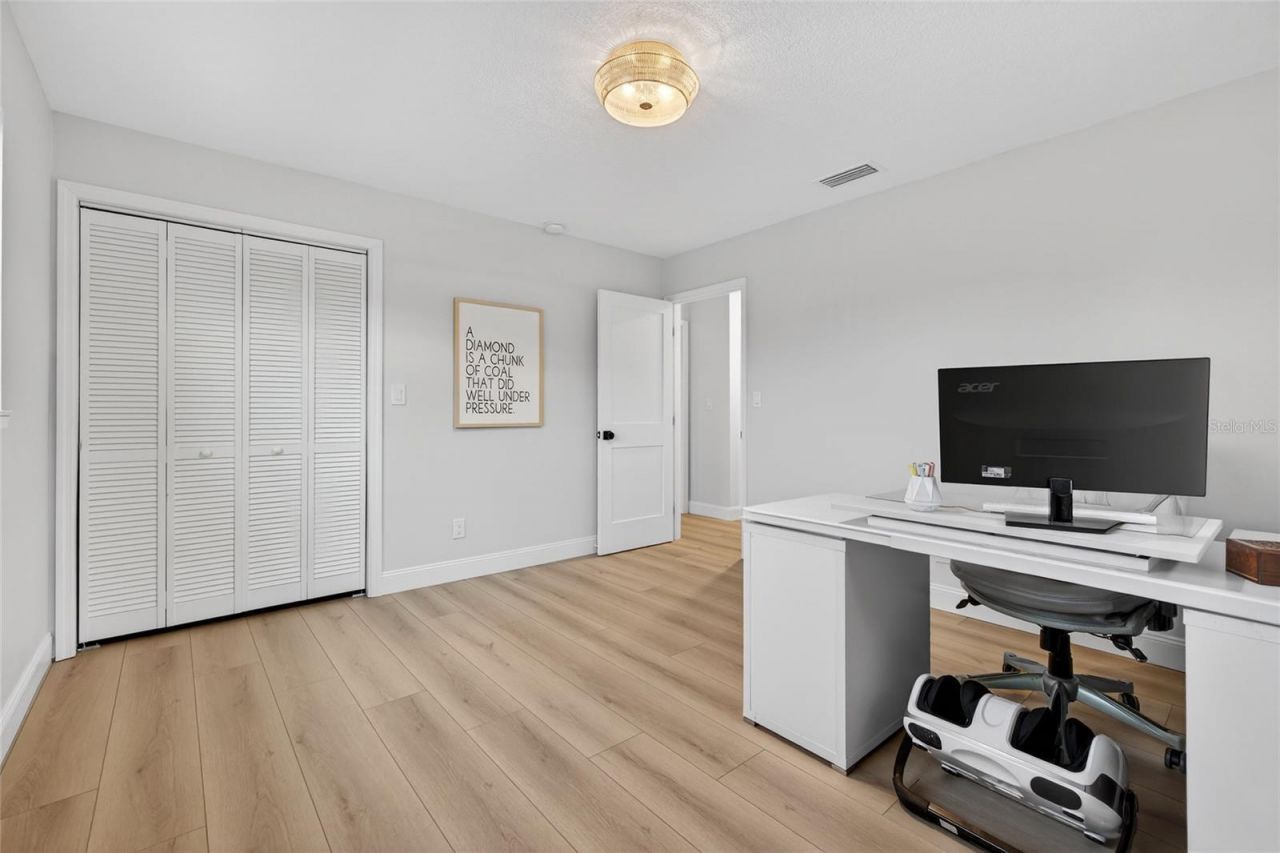 2000 Kansas Avenue Ne, Saint Petersburg, FL 33703 Photo