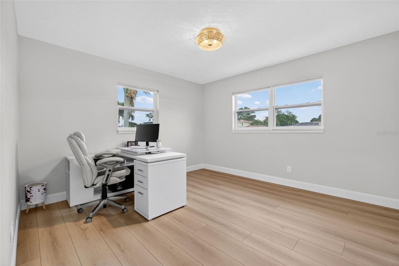 2000 Kansas Avenue Ne, Saint Petersburg, FL 33703 Photo