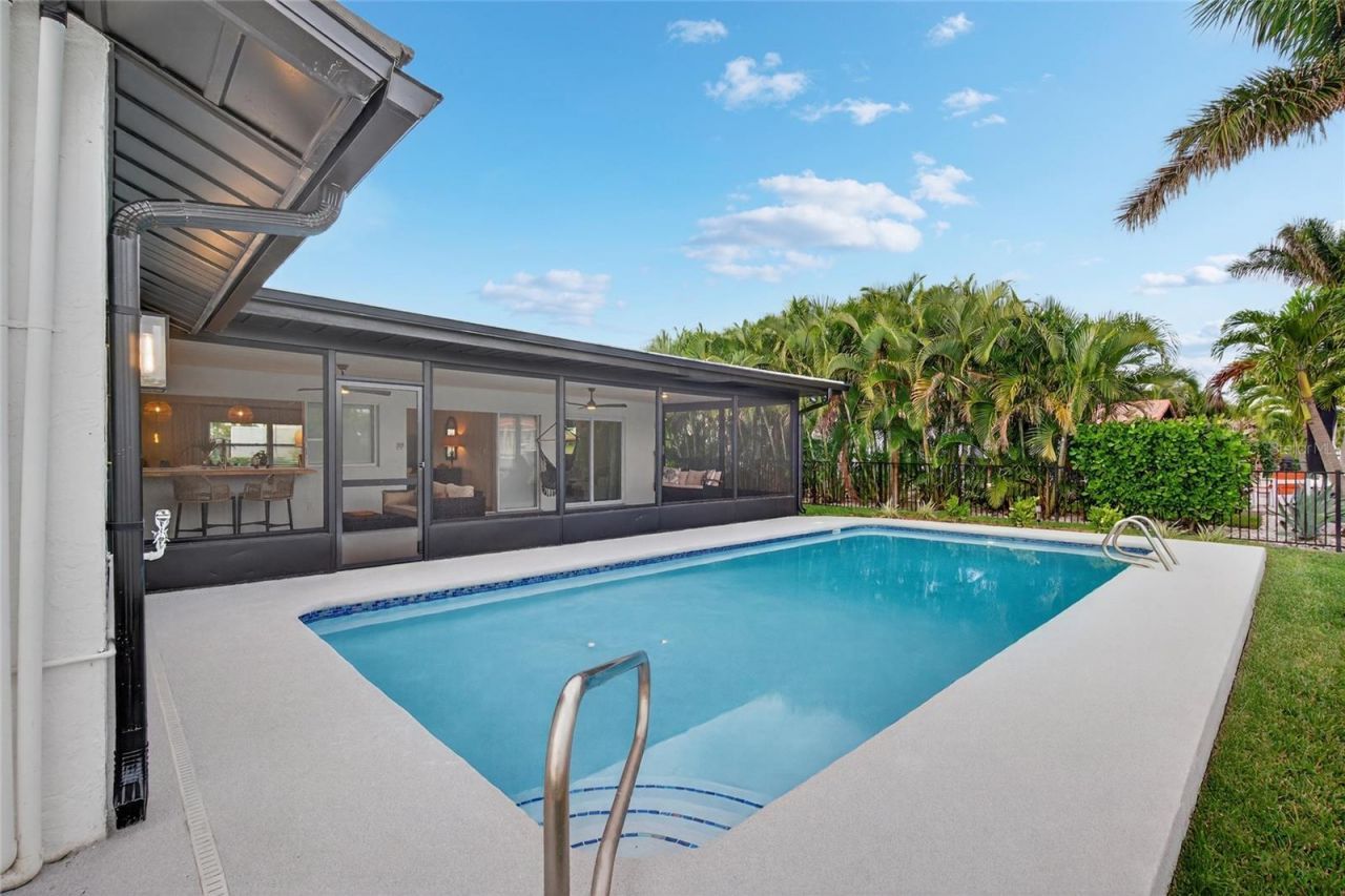 2000 Kansas Avenue Ne, Saint Petersburg, FL 33703 Photo