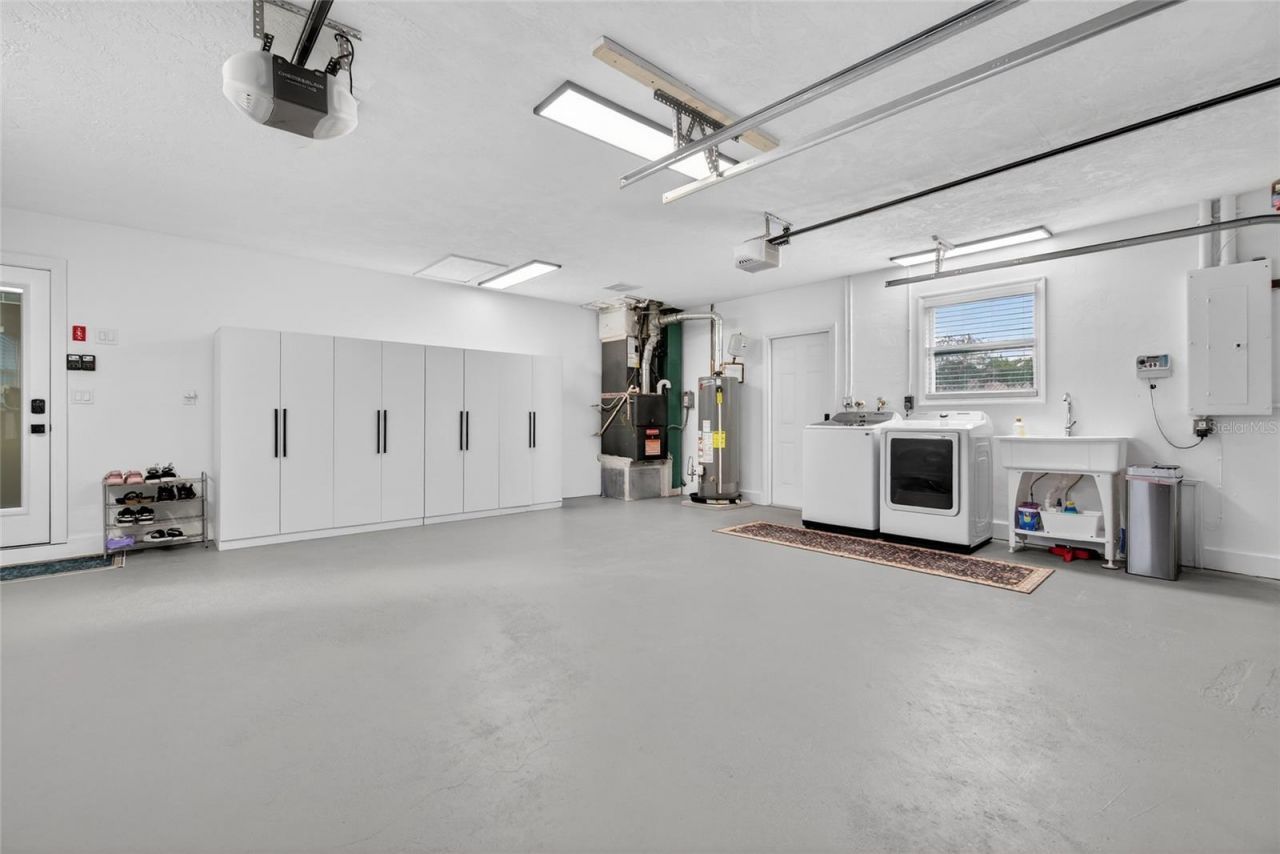 2000 Kansas Avenue Ne, Saint Petersburg, FL 33703 Photo