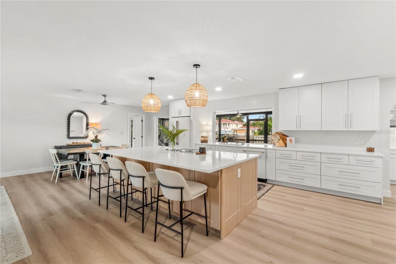 2000 Kansas Avenue Ne, Saint Petersburg, FL 33703 Photo