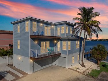 110 6TH STREET S, BRADENTON BEACH, FL 34217