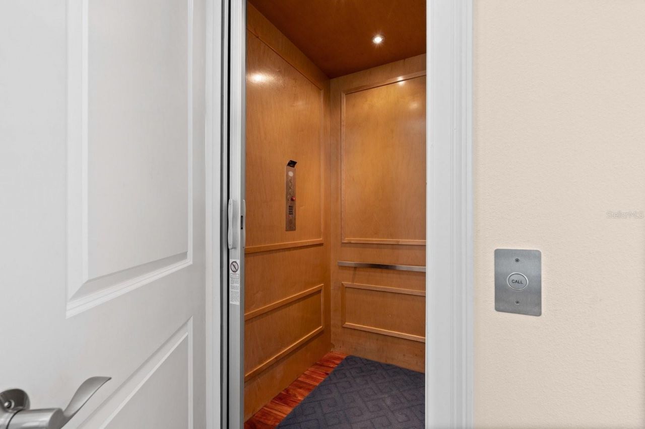 110 6th Street S, Bradenton Beach, FL 34217 Photo