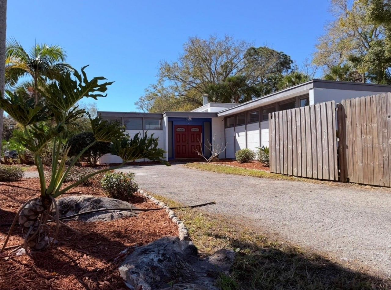 7990 42nd Street N, Pinellas Park, FL 33781 Photo