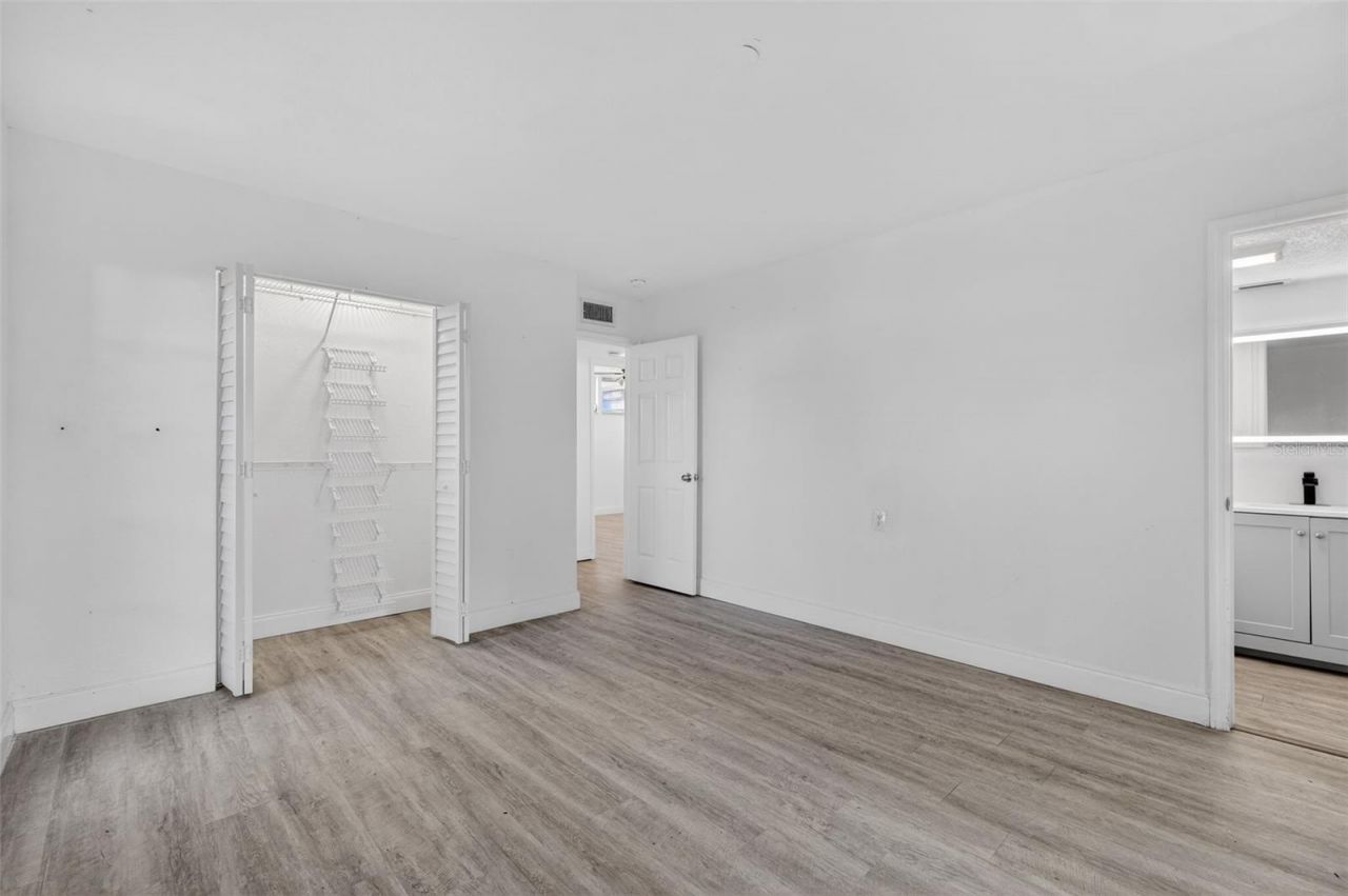 7990 42nd Street N, Pinellas Park, FL 33781 Photo