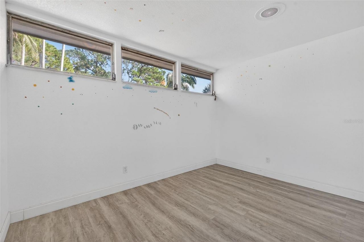 7990 42nd Street N, Pinellas Park, FL 33781 Photo