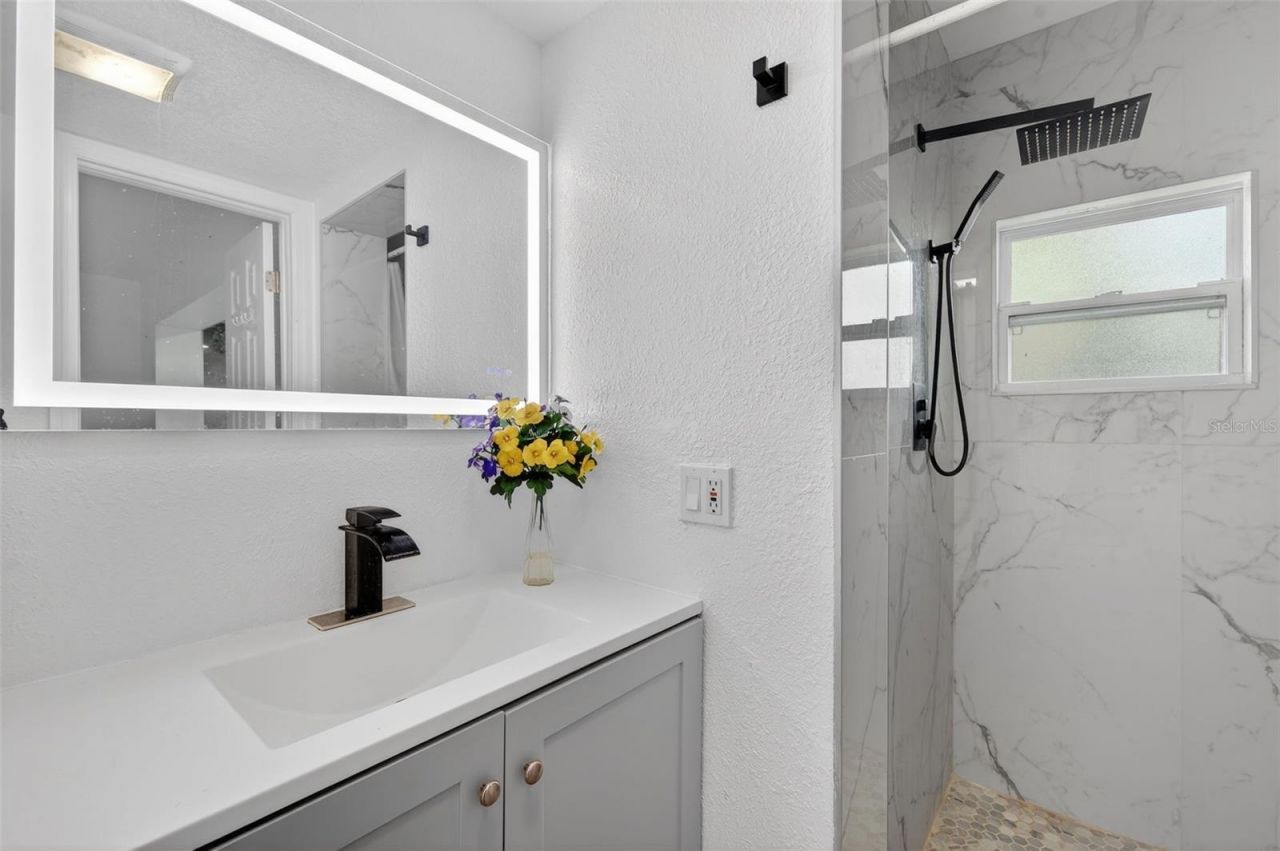 7990 42nd Street N, Pinellas Park, FL 33781 Photo