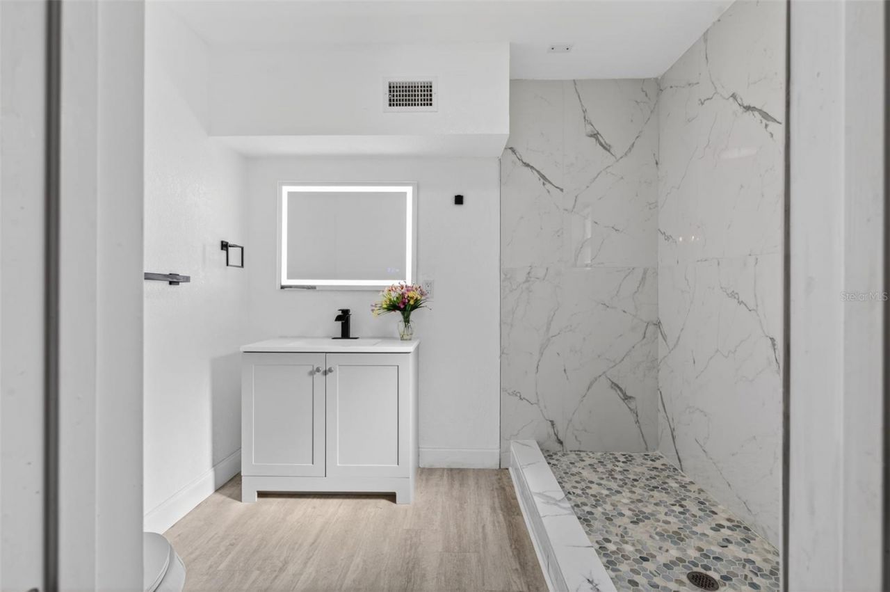 7990 42nd Street N, Pinellas Park, FL 33781 Photo