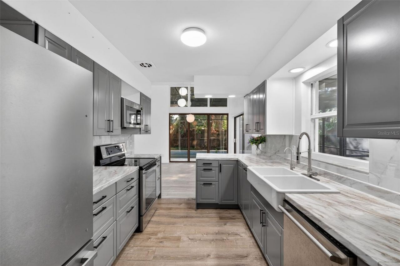 7990 42nd Street N, Pinellas Park, FL 33781 Photo