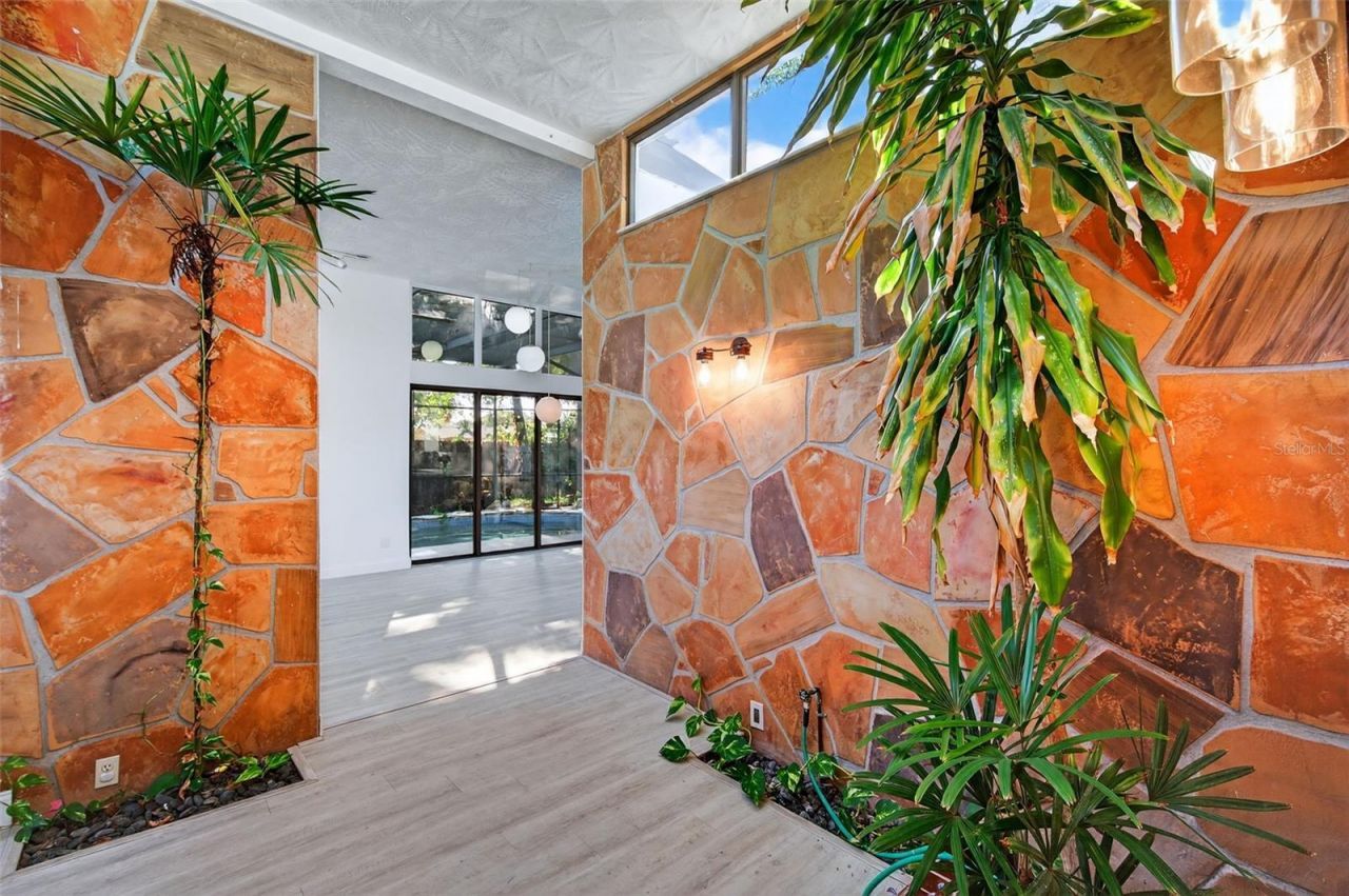 7990 42nd Street N, Pinellas Park, FL 33781 Photo