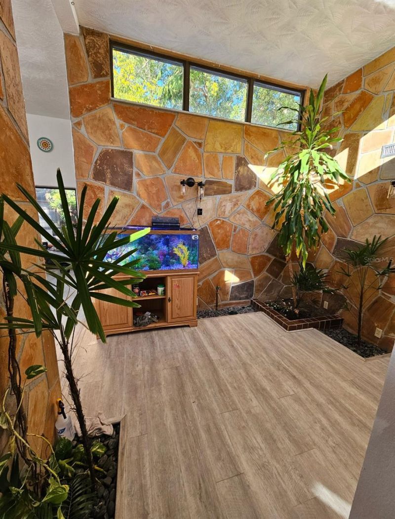 7990 42nd Street N, Pinellas Park, FL 33781 Photo