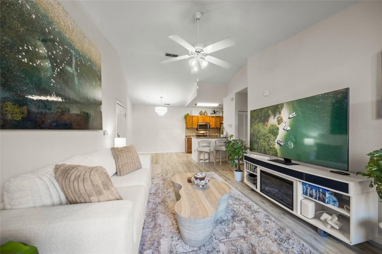 8341 38th Street Circle E, Unit 303, Sarasota, FL 34243 Photo