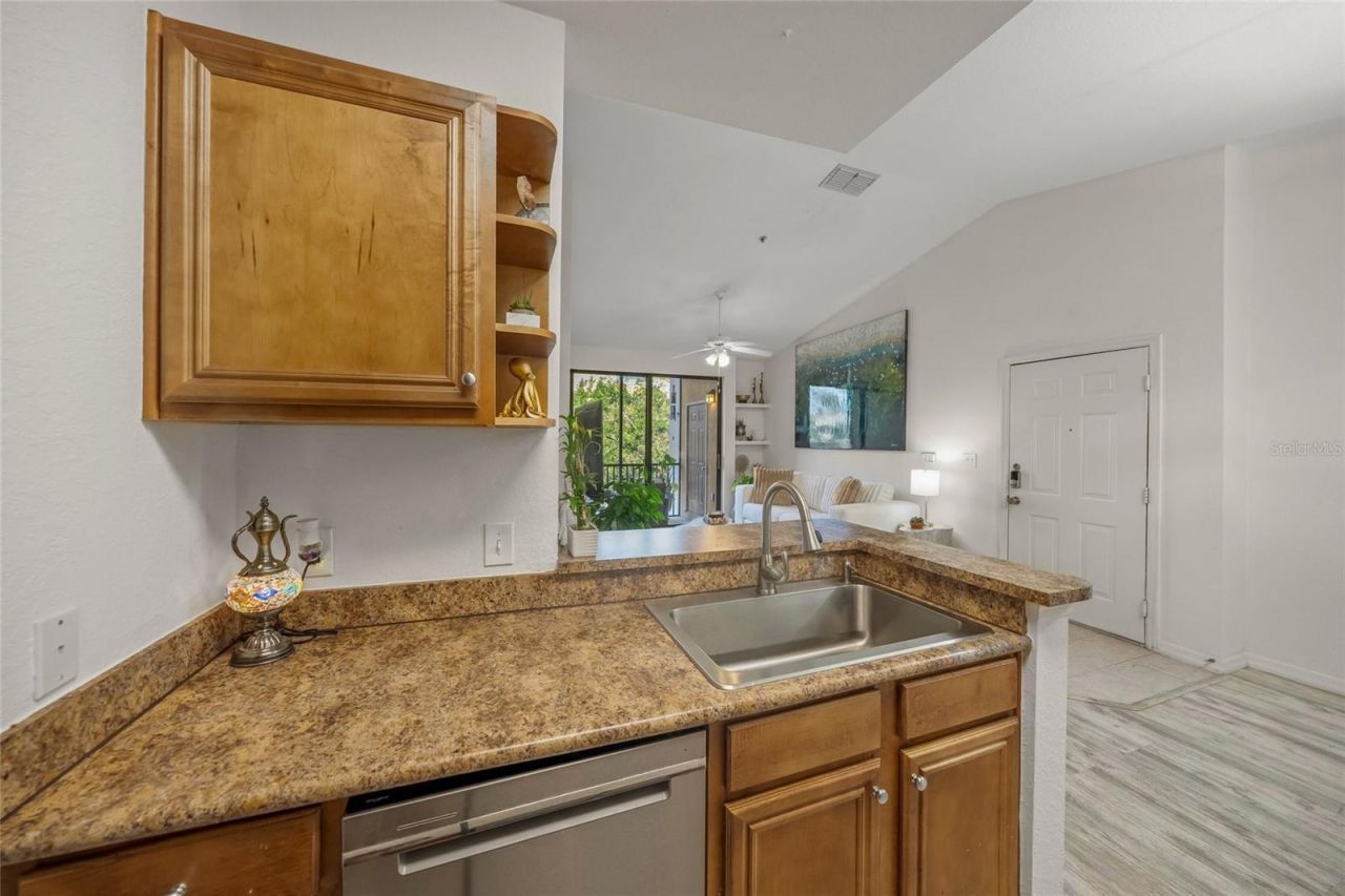 8341 38th Street Circle E, Unit 303, Sarasota, FL 34243 Photo