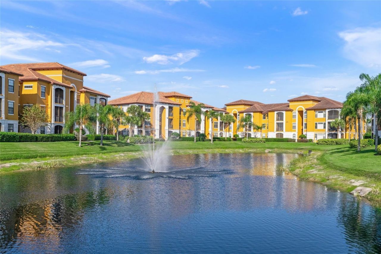 8341 38th Street Circle E, Unit 303, Sarasota, FL 34243 Photo