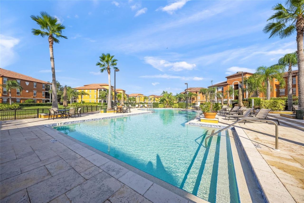 8341 38th Street Circle E, Unit 303, Sarasota, FL 34243 Photo