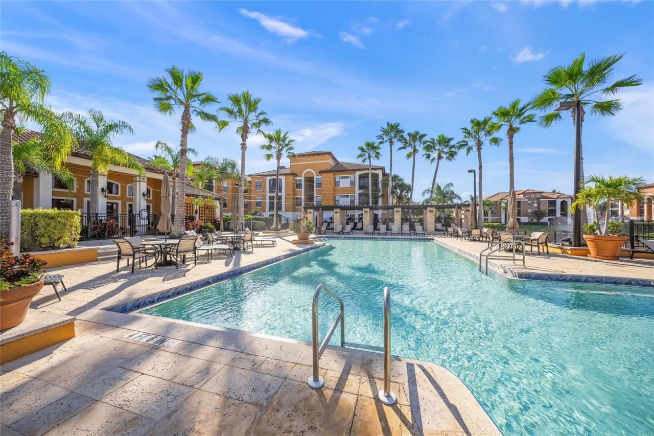 8341 38th Street Circle E, Unit 303, Sarasota, FL 34243 Photo