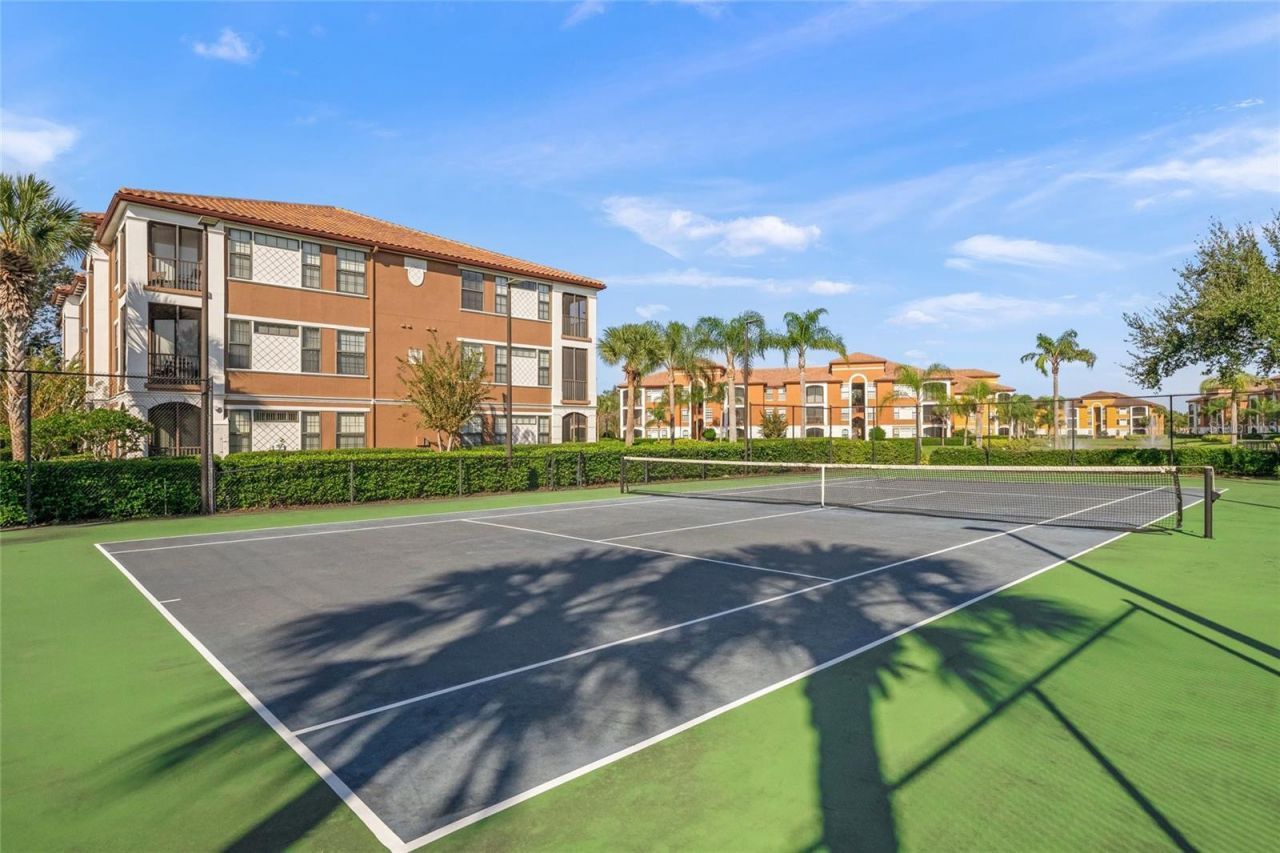 8341 38th Street Circle E, Unit 303, Sarasota, FL 34243 Photo