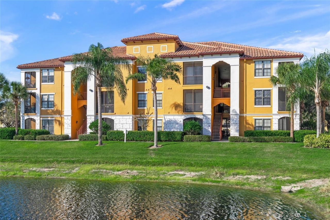 8341 38th Street Circle E, Unit 303, Sarasota, FL 34243 Photo