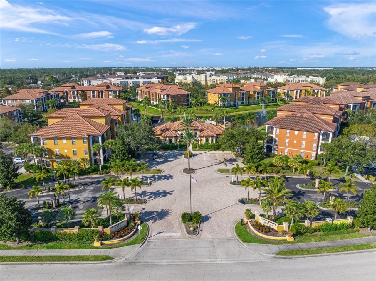 8341 38th Street Circle E, Unit 303, Sarasota, FL 34243 Photo