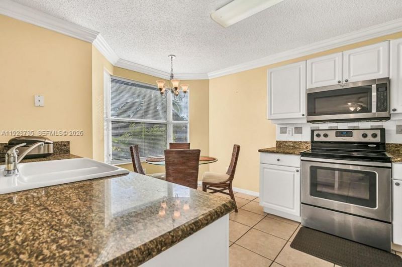 371 SW 190th Ave, Pembroke Pines, FL 33029 Photo