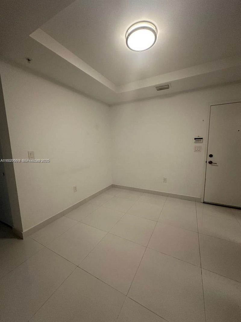 2651 NE 212th Ter, Unit 400, Miami, FL 33180 Photo