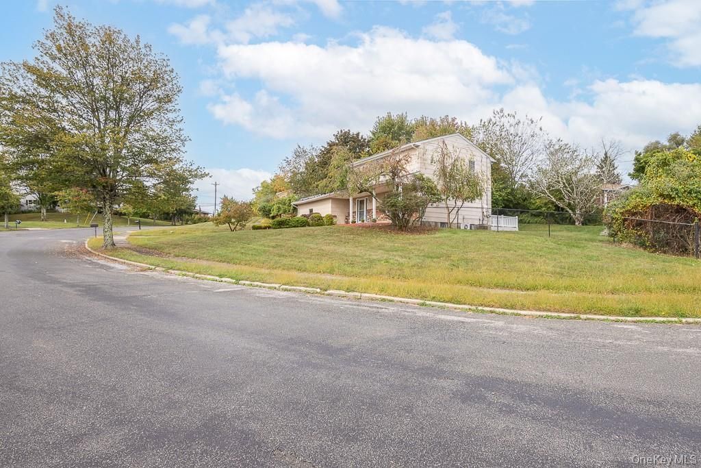 132 Neptune Drive, Monroe, NY 10950 Main Photo