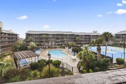 207 3rd Ave. N photo 4