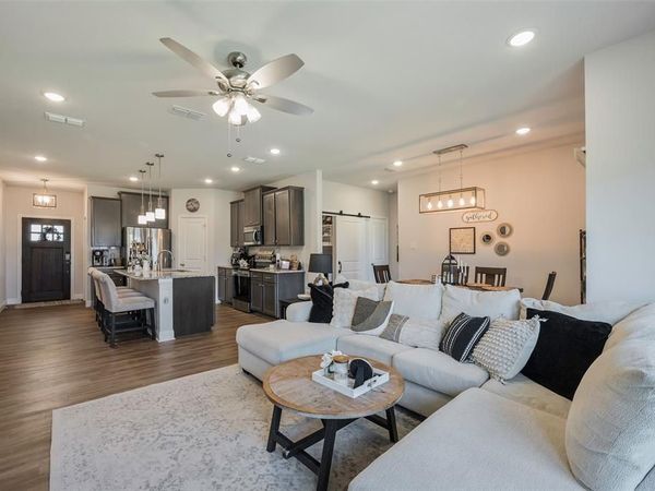 117 Mustang Drive, Lindsay, TX 76250