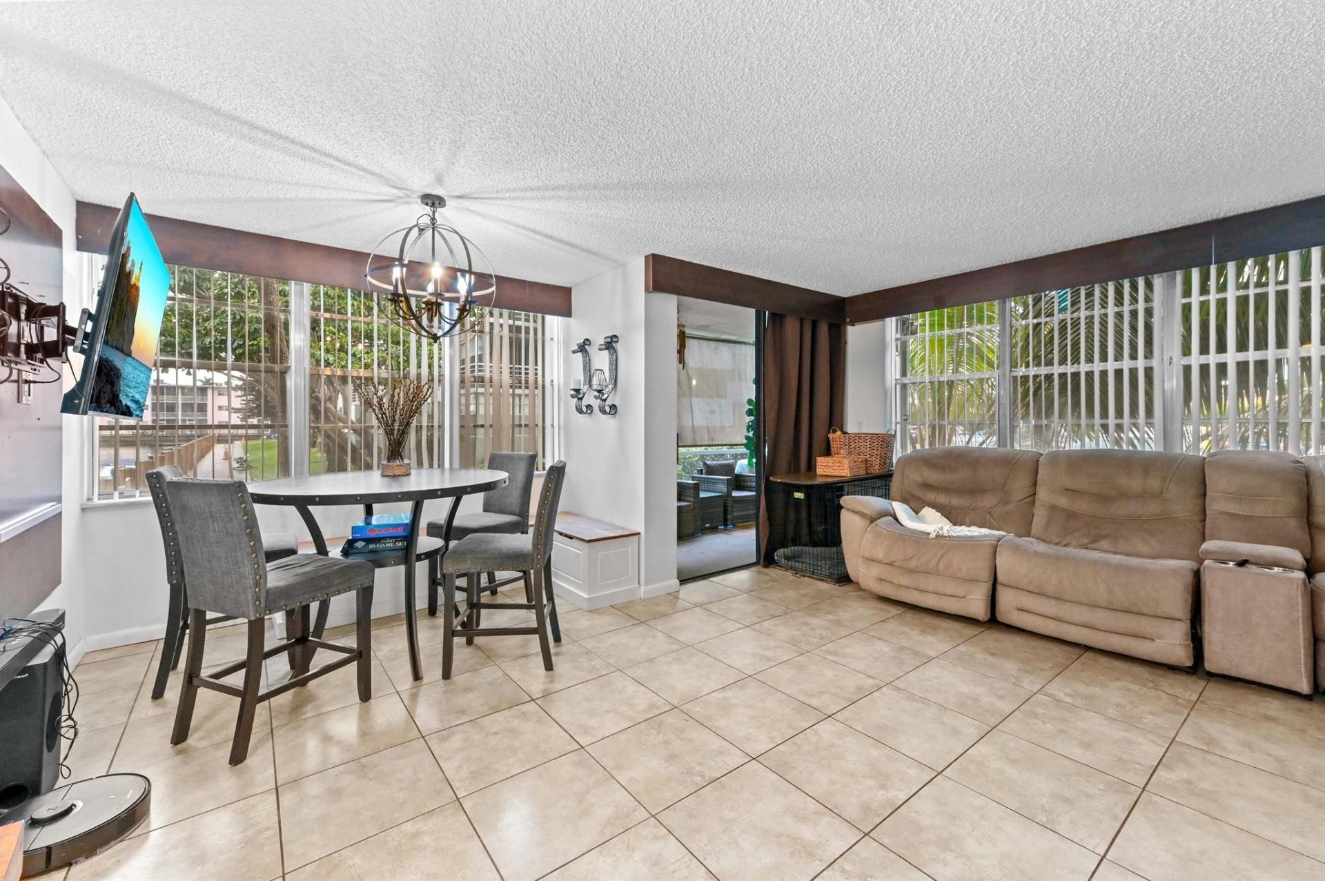 2761 Taft Street, Unit 110, Hollywood, FL 33020 Photo