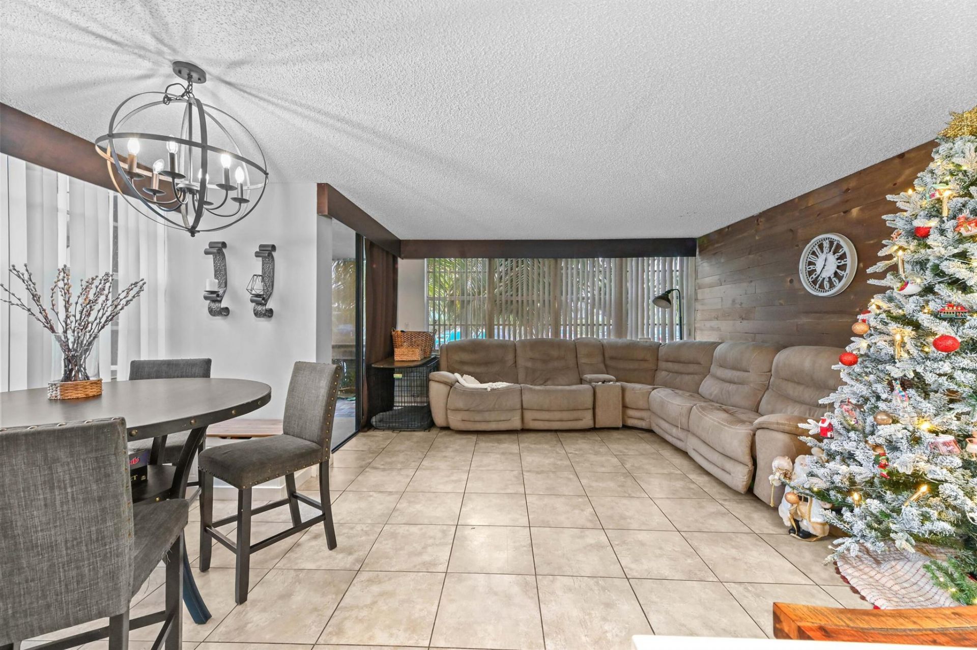 2761 Taft Street, Unit 110, Hollywood, FL 33020 Photo