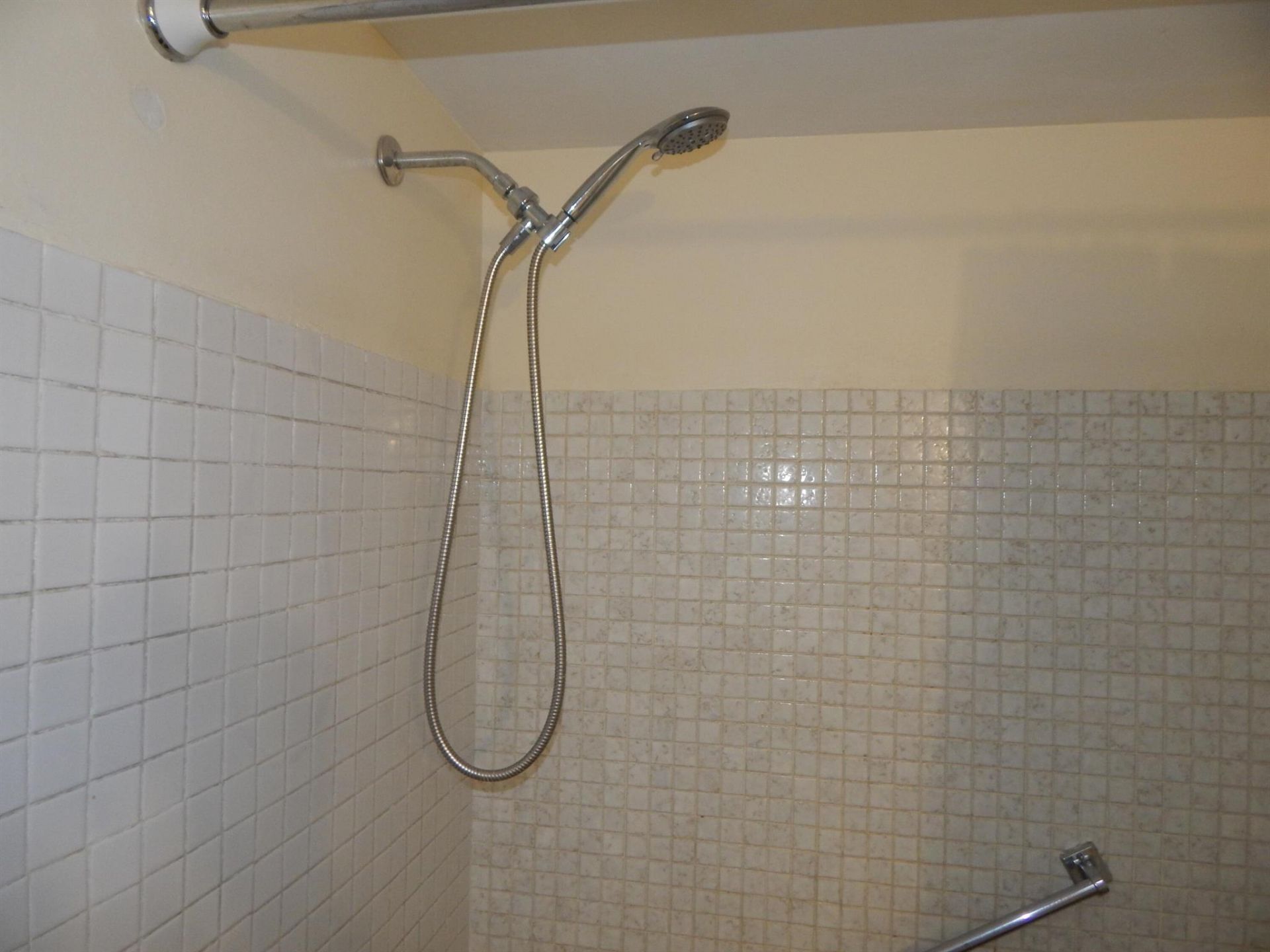 225 Bonnie Boulevard, Unit 204, Palm Springs, FL 33461 Photo