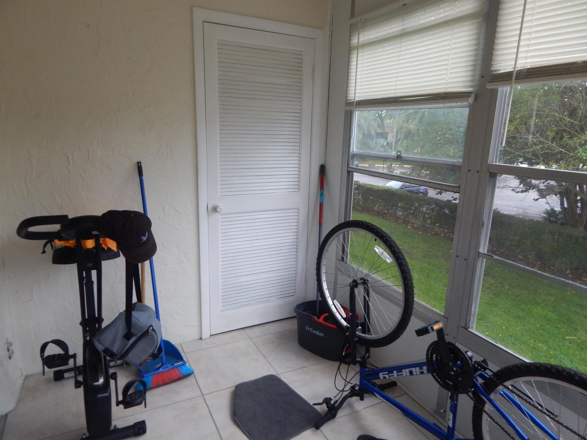 225 Bonnie Boulevard, Unit 204, Palm Springs, FL 33461 Photo