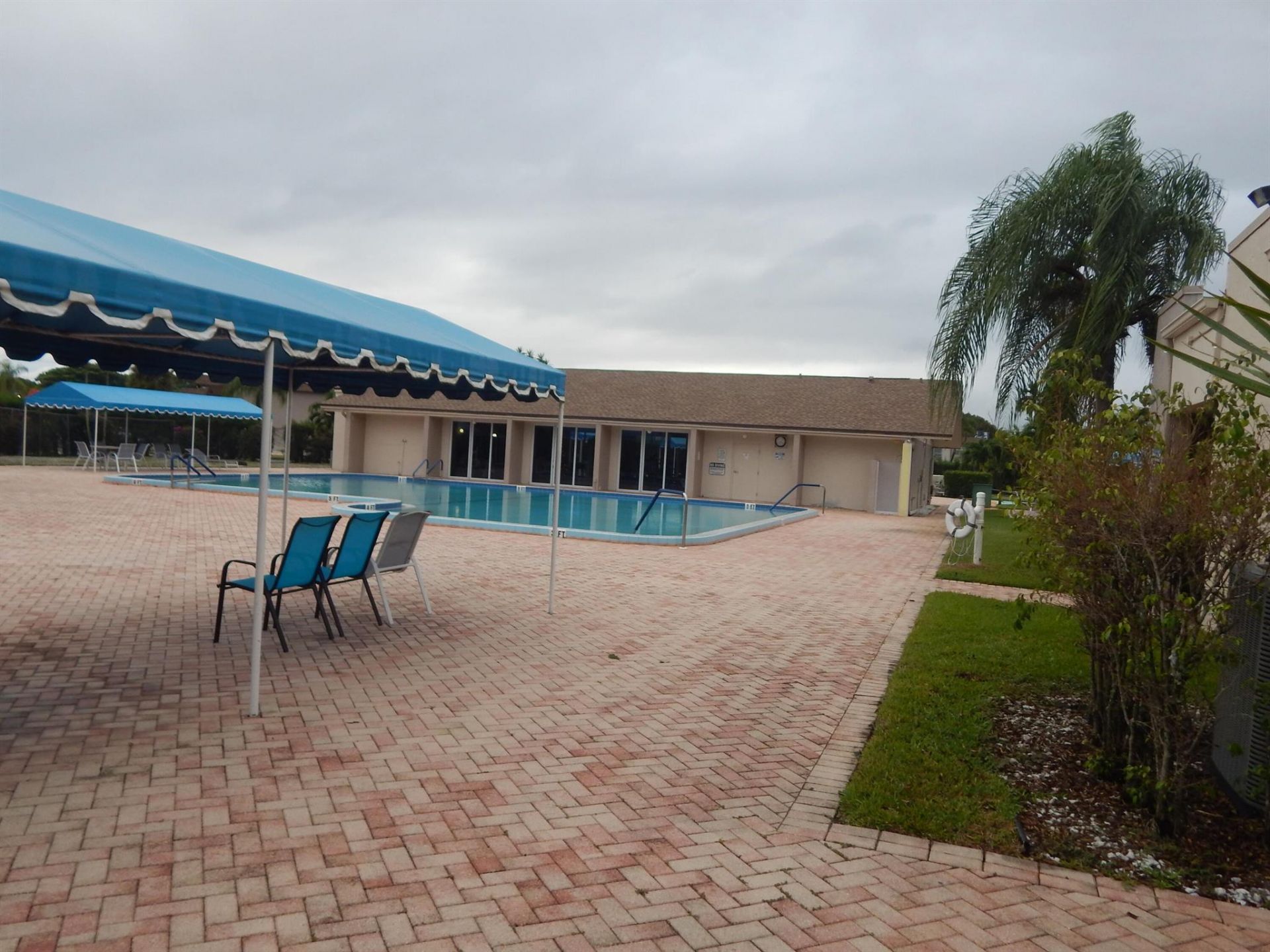 225 Bonnie Boulevard, Unit 204, Palm Springs, FL 33461 Photo